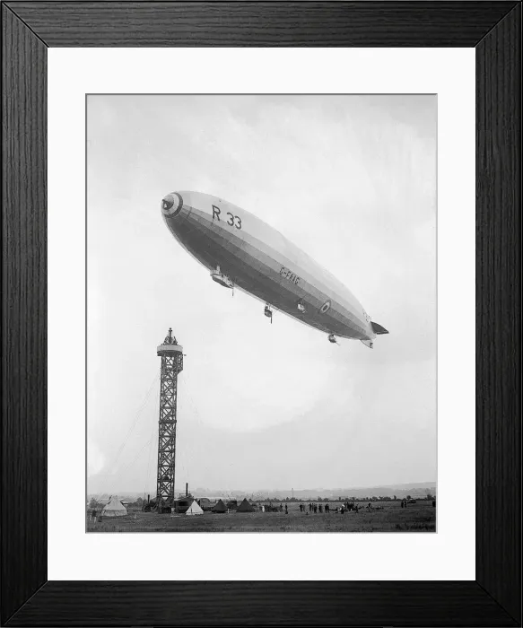 Framed Print : The R. 33 Airship and its sister ship were virtual copies of a Graf Zeppelin that had been Framed Print : The R. 33 Airship and its sister ship were virtual copies of a Graf Zeppelin that had been
