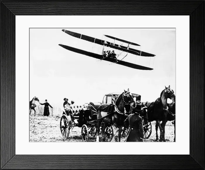Framed Print : Wilbur Wright demonstrating his Model A'Old Personals to King Alfonso of