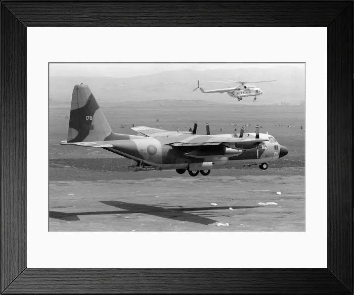 Framed Print : Ethiopia Famine June 1985 - Victims of Ethiopias drought