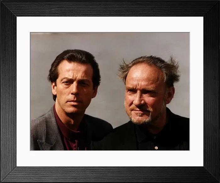 Framed Print : Leslie Grantham and Don Henderson Actor who star in TV Programme The Paradise Club