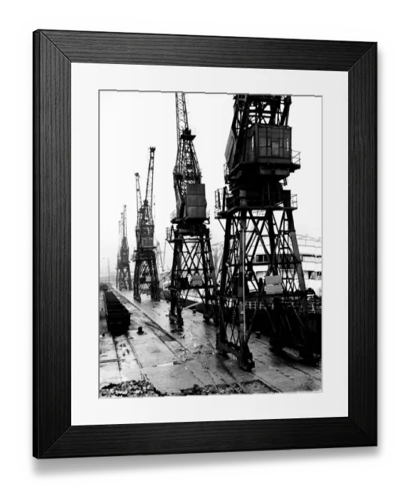 Framed Print : Clydeside shipyard Shieldhall Glasgow Framed Print : Clydeside shipyard Shieldhall Glasgow