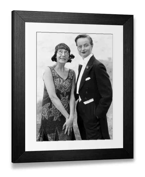 Framed Print : Su Pollard Actress and Catherine Rabett star in the TV series You Rang M Lord