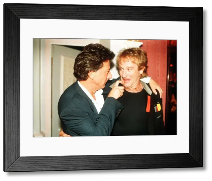 Framed Print : Robin Williams Actor at the royal premiere of Hook with co star Dustin Hoffman Framed Print : Robin Williams Actor at the royal premiere of Hook with co star Dustin Hoffman