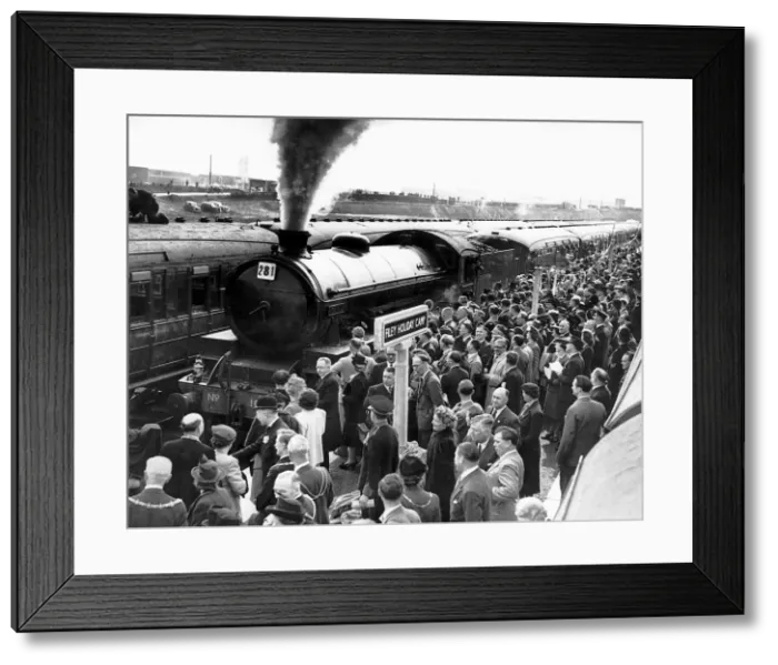 Framed Print : The first train to depart from Butlins Filey Holiday Camp railway station