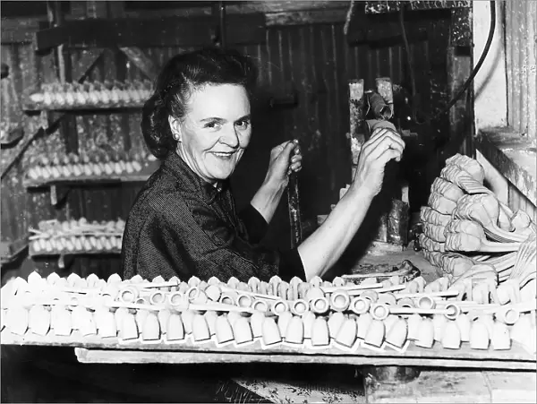 Jean Critchfield clay Pipe maker at work in her factory Circa 1950