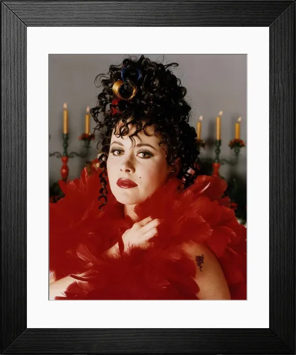 Framed Print : Amanda Mealing Actress In Daily Mirror fashion shoot Framed Print : Amanda Mealing Actress In Daily Mirror fashion shoot