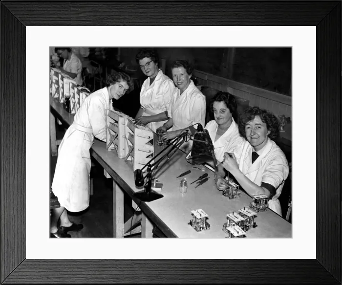 Framed Print : Woman workers in a Manchester electronics factory L-R Olive Birchall, Miss Minnie Slater Framed Print : Woman workers in a Manchester electronics factory L-R Olive Birchall, Miss Minnie Slater