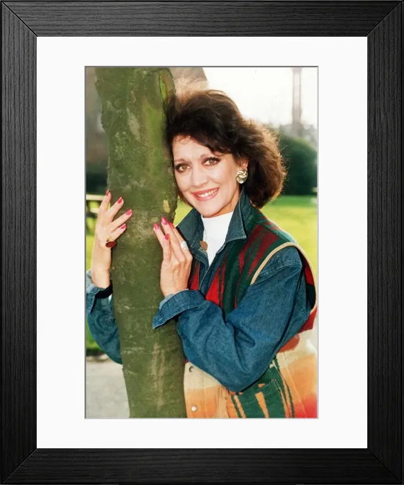 Framed Print : Amanda Barrie actress Framed Print : Amanda Barrie actress