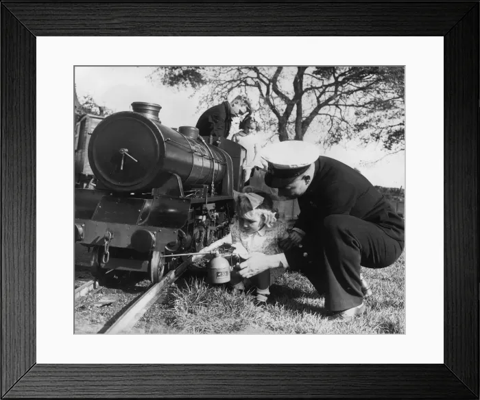 Framed Print : Minature Railway Privately owned railway run by 17 year old Eric Thurston