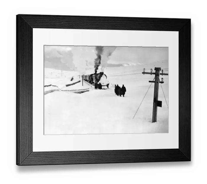 Framed Print : In the infamous big freeze of winter 1947, the Scottish Highlands suffered particularly