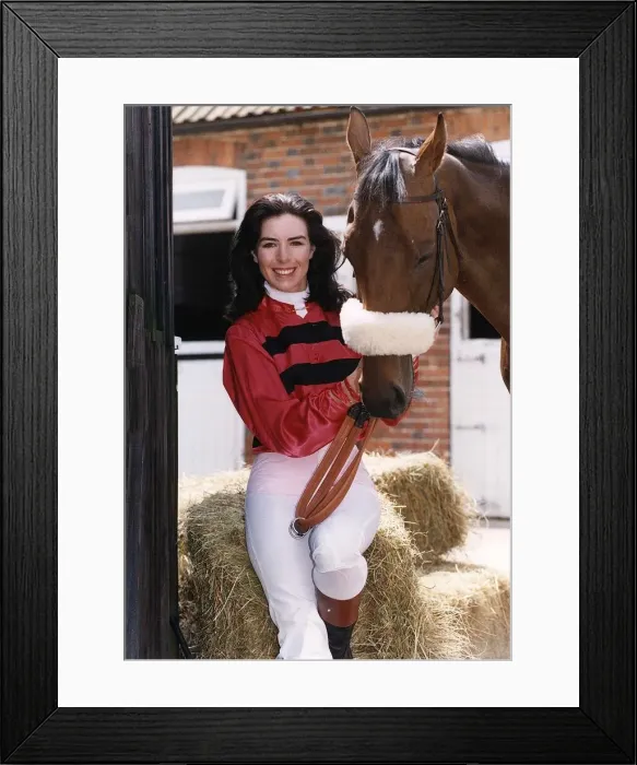 Framed Print : Audrey Jenkinson Actress who appears in BBC TV programme Trainer - with horse Framed Print : Audrey Jenkinson Actress who appears in BBC TV programme Trainer - with horse