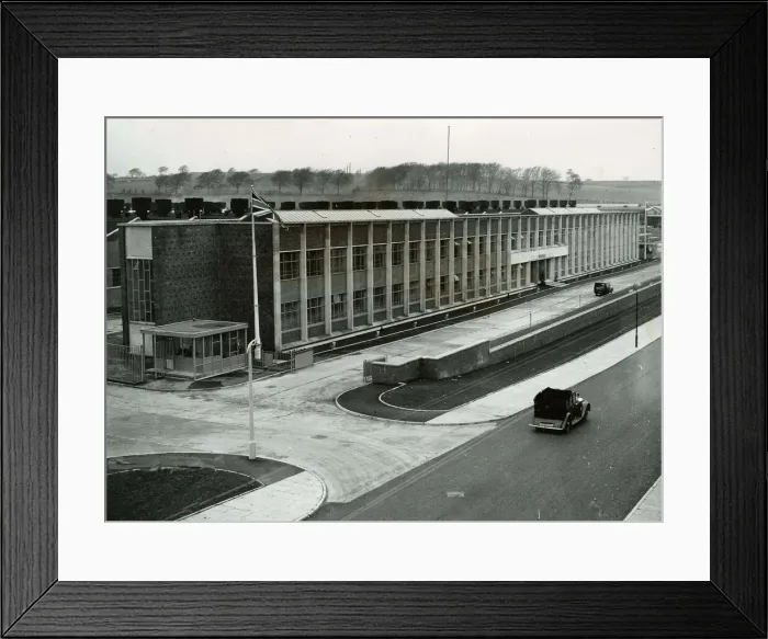 Framed Print : General view of the new Rolls Royce factory in East Kilbride Framed Print : General view of the new Rolls Royce factory in East Kilbride