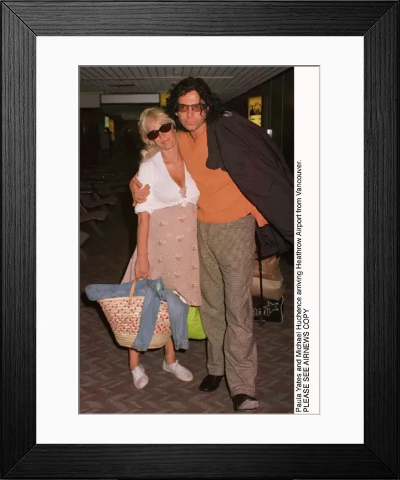 Framed Print : Paula Yates TV Presenter and Michael Hutchence singer arrive at Heathrow from Vancouver Framed Print : Paula Yates TV Presenter and Michael Hutchence singer arrive at Heathrow from Vancouver