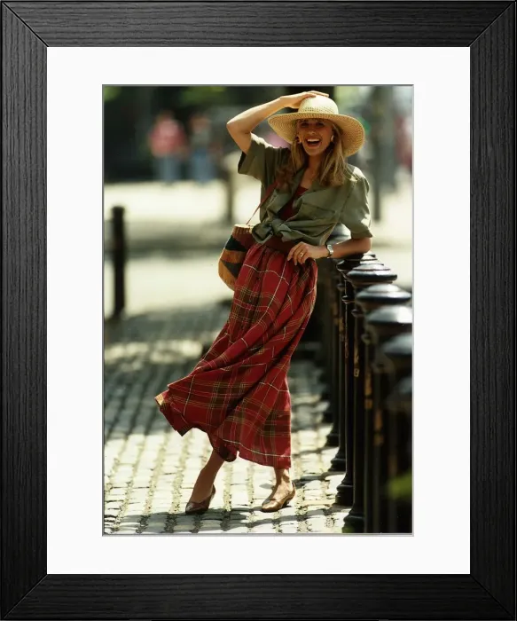 Framed Print : Carol Smillie TV Presenter May 1992
