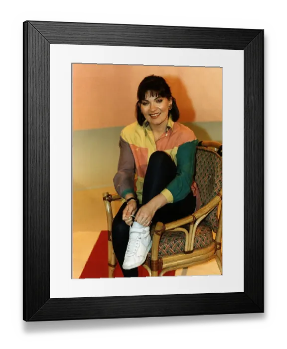 Framed Print : Lorraine Kelly TV Presenter at the TV AM studio Framed Print : Lorraine Kelly TV Presenter at the TV AM studio