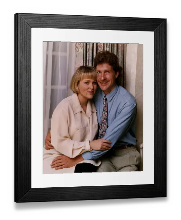Framed Print : Kathryn Holloway TV Presenter With Husband Andy Watts Framed Print : Kathryn Holloway TV Presenter With Husband Andy Watts