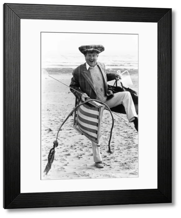 Framed Print : Norman Collier Comedian On The Beach A©Mirrorpix Framed Print : Norman Collier Comedian On The Beach A©Mirrorpix