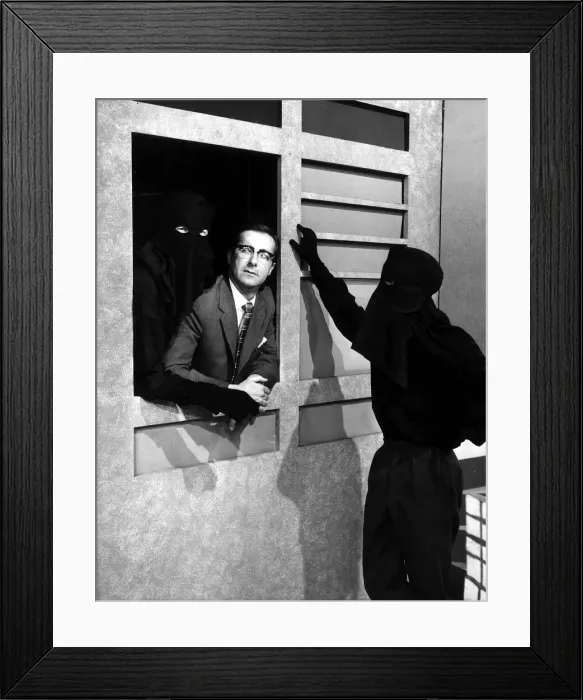 Framed Print : Shaw Taylor October 1959 TV Presenter and the artists from Dotto Framed Print : Shaw Taylor October 1959 TV Presenter and the artists from Dotto