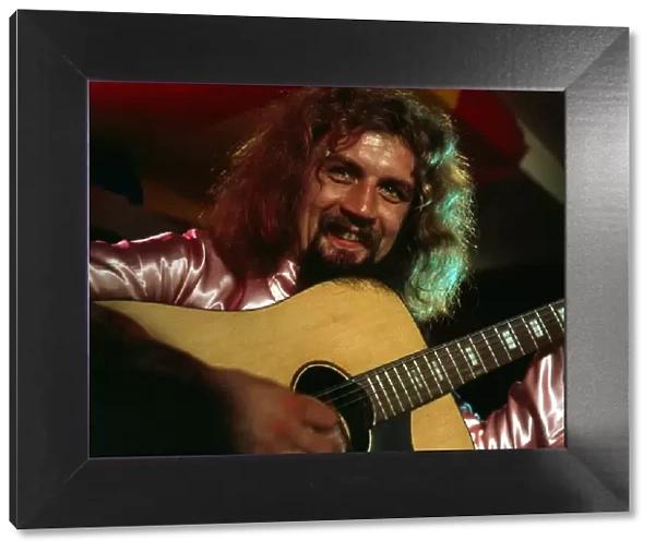 Billy Connolly playing guitar September 1974 A©mirrorpix
