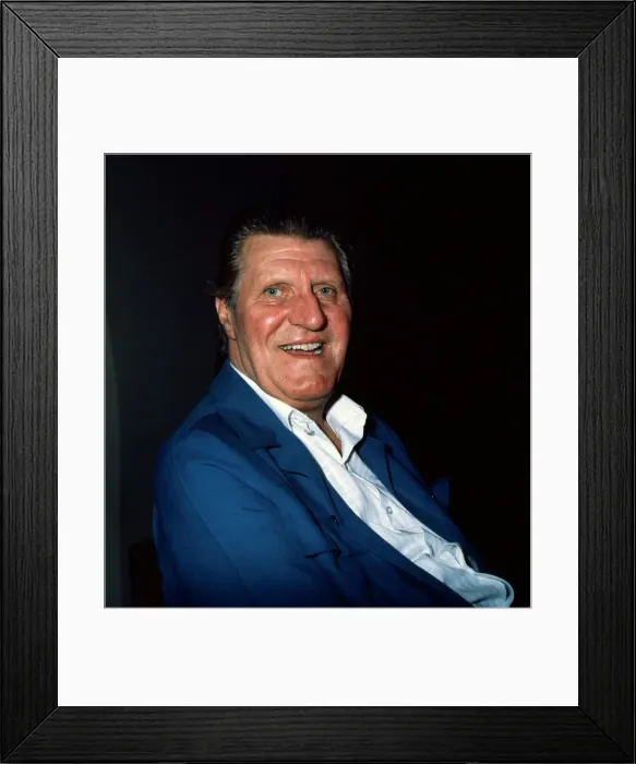 Framed Print : Tommy Cooper British comedian July 1983 A©mirrorpix Framed Print : Tommy Cooper British comedian July 1983 A©mirrorpix