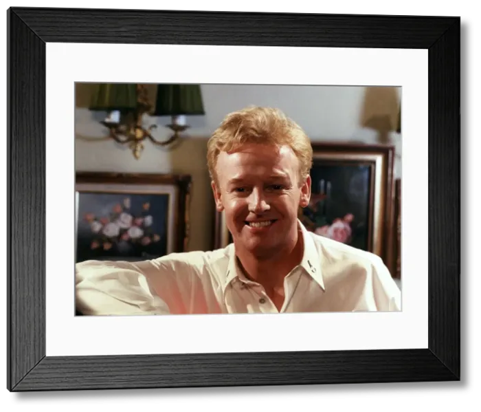 Framed Print : Les Dennis Comedian and TV presenter Framed Print : Les Dennis Comedian and TV presenter