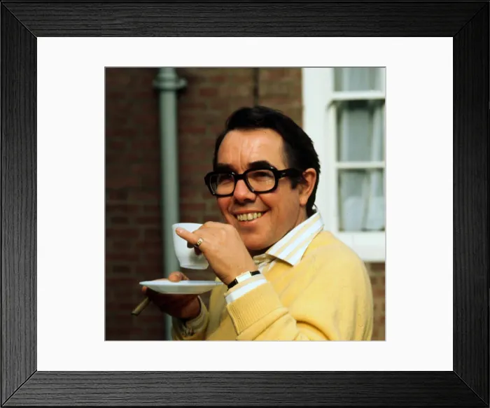 Framed Print : Ronnie Corbett holding teacup December 1977 A©mirrorpix Framed Print : Ronnie Corbett holding teacup December 1977 A©mirrorpix