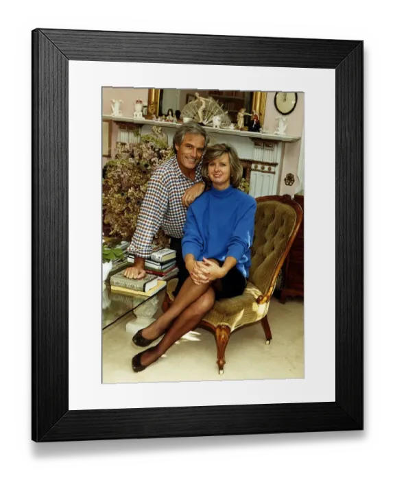 Framed Print : Robert Kilroy Silk TV Presenter in living room with his Wife Framed Print : Robert Kilroy Silk TV Presenter in living room with his Wife
