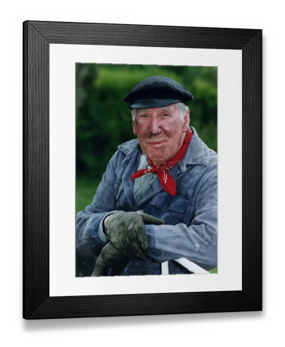Framed Print : Rikki Fulton comedian the Vital Spark TV series program A©mirrorpix Framed Print : Rikki Fulton comedian the Vital Spark TV series program A©mirrorpix