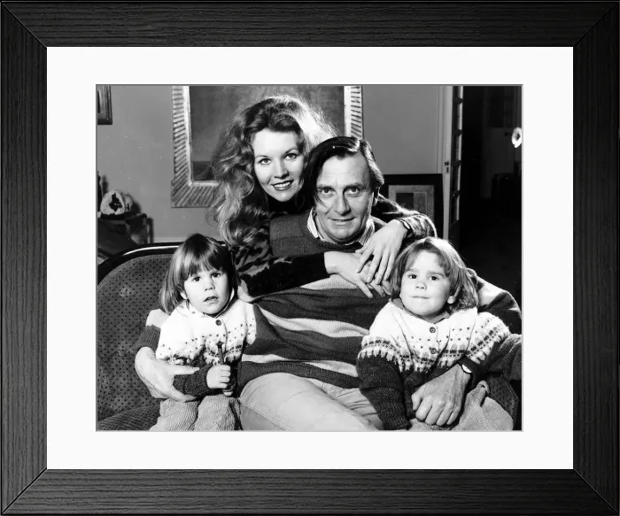 Framed Print : Comedian, actor and impressionist Barrie Humphries at home with his family dbase MSI Framed Print : Comedian, actor and impressionist Barrie Humphries at home with his family dbase MSI
