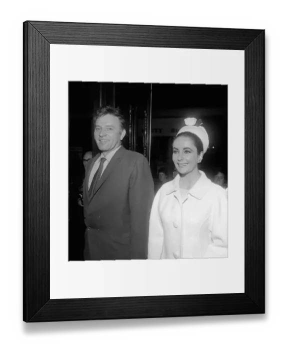 Framed Print : Elizabeth Taylor Jan 1963 With husband Richard Burton