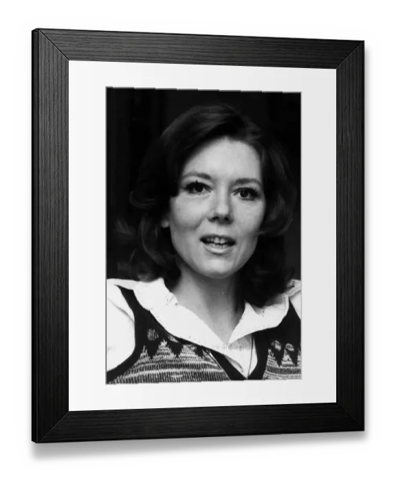 Framed Print : Actress Diana Rigg 1974 Framed Print : Actress Diana Rigg 1974