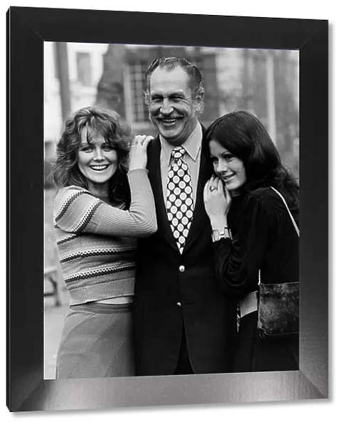 Vincent Price with Fiona Lewis and Valli Kemp December 1971