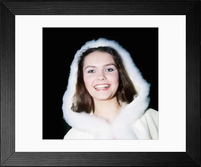 Framed Print : Fiona Fullerton actress in white fur trimmed hood msi Framed Print : Fiona Fullerton actress in white fur trimmed hood msi