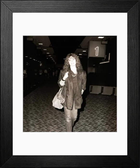 Framed Print : Jacqueline Bisset actress arrives at Heathrow Airport, July 1987 Framed Print : Jacqueline Bisset actress arrives at Heathrow Airport, July 1987