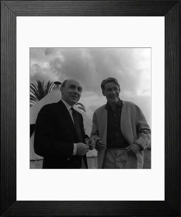 Framed Print : The actor Peter O Toole giving an interview March 1962 to the Daily Mirror reporter Framed Print : The actor Peter O Toole giving an interview March 1962 to the Daily Mirror reporter