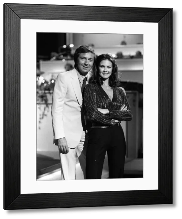 Framed Print : Lynda Carter American actress and singer with Des O Connor, September 1980 Framed Print : Lynda Carter American actress and singer with Des O Connor, September 1980