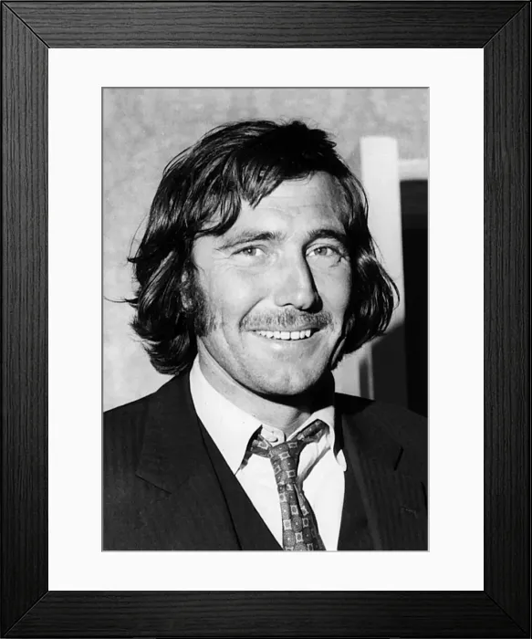 Framed Print : George Lazenby Australian actor 1970 Framed Print : George Lazenby Australian actor 1970