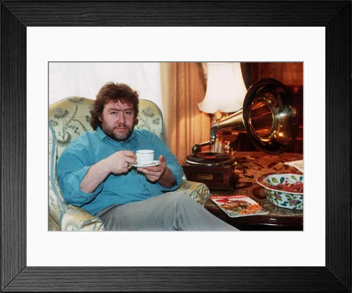 Framed Print : Gregor Fisher Scottish actor comedian 1992 Framed Print : Gregor Fisher Scottish actor comedian 1992