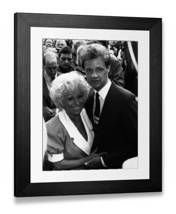 Framed Print : Barbara Windsor actress and Husband Paul Davies pose for pictures on their wedding day Framed Print : Barbara Windsor actress and Husband Paul Davies pose for pictures on their wedding day