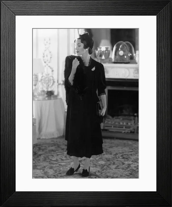 Framed Print : Jane Seymour actress as Wallis Simpson the Duchess of York