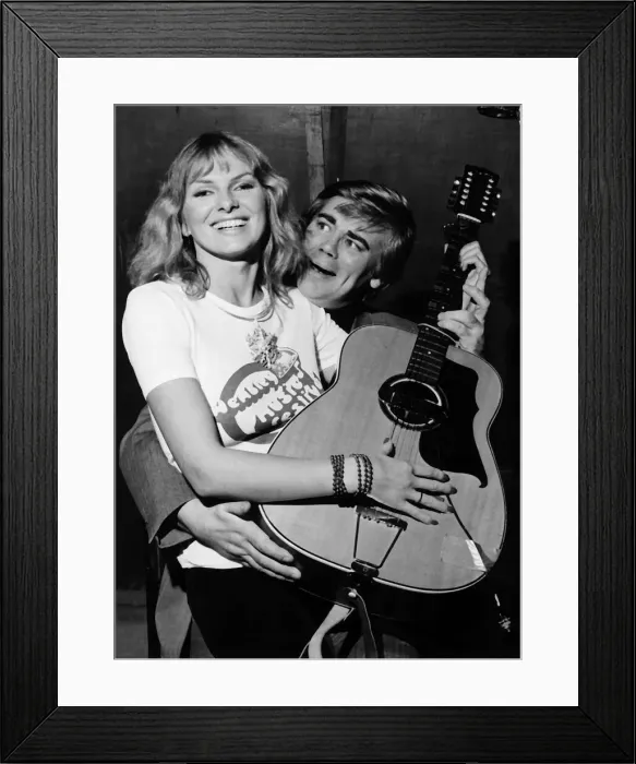 Framed Print : Anthony Booth actor with Julie Edge actress 1972 Framed Print : Anthony Booth actor with Julie Edge actress 1972