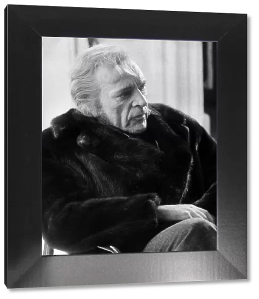Richard Burton actor on the set of the film 'Wagner'in February 1982