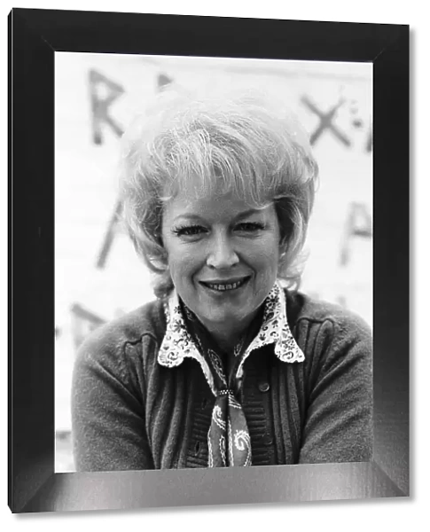 June Whitfield the British actress  /  comedian - December 1971 Dbase Msi