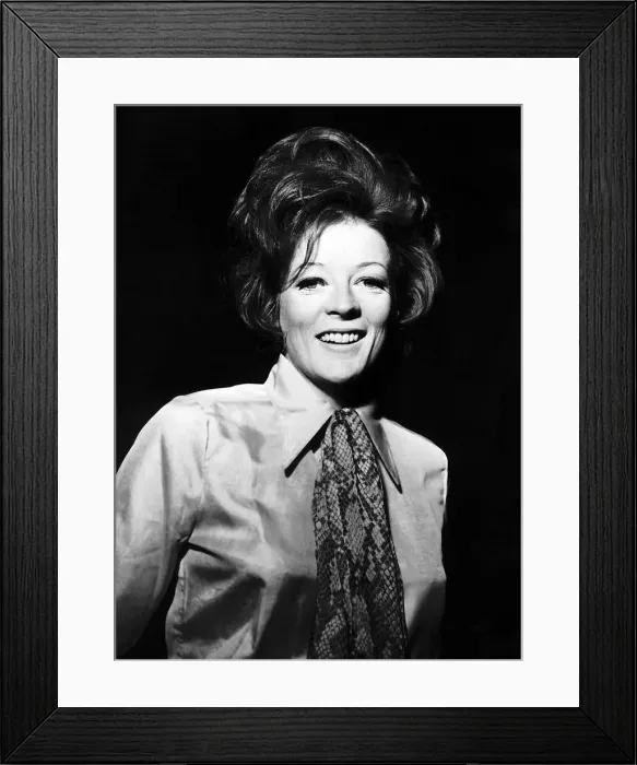 Framed Print : Maggie Smith Actress - April 1970 Dbase MSI Portrait Smiling Framed Print : Maggie Smith Actress - April 1970 Dbase MSI Portrait Smiling
