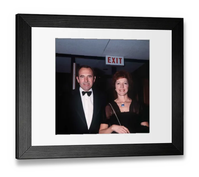 Framed Print : Leonard Rossiter comic actor attends opening of the NEW LYRIC Theatre with his wife Framed Print : Leonard Rossiter comic actor attends opening of the NEW LYRIC Theatre with his wife