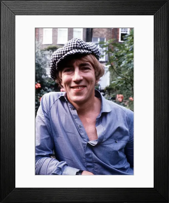 Framed Print : Peter Cook actor at home in his garden wearing a hat Framed Print : Peter Cook actor at home in his garden wearing a hat