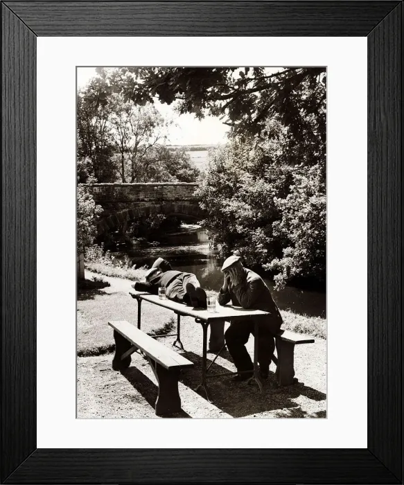 Framed Print : The Sportsmens Arms in Notter Bridge, Cornwall - 1950 Framed Print : The Sportsmens Arms in Notter Bridge, Cornwall - 1950