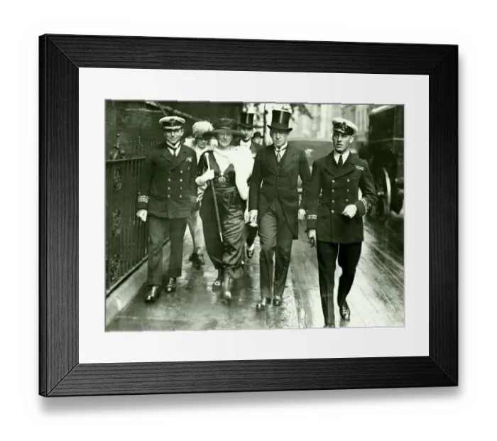 Framed Print : Sir Ernest Shackleton sen here as bestman at the wedding of major J. Lethaby