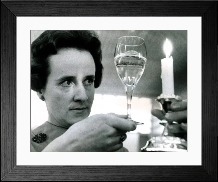 Framed Print : Wine taster of the year at the Savoy Hotel. Competition organised by Daily Telegraph in