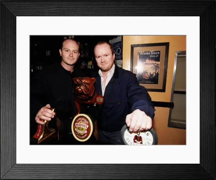 Framed Print : Steve McFadden and Ross Kemp in the Bar of the Pub the Queen Victoria on the set of